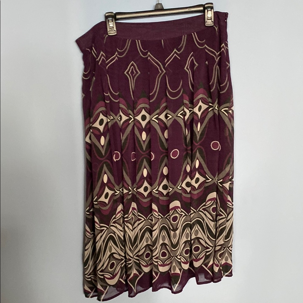 Avenue size 14 Purple Patterned Skirt